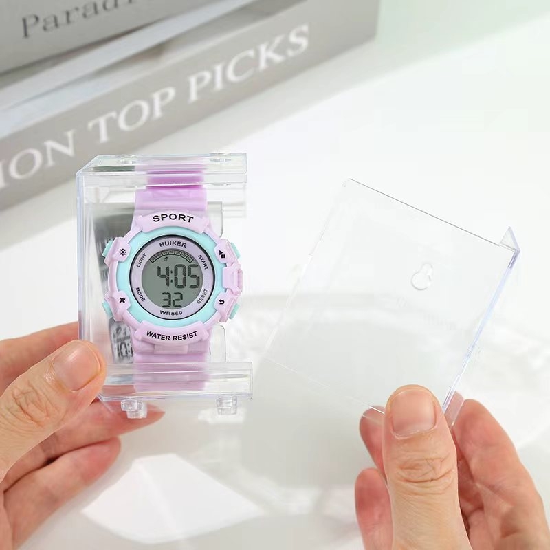 Fiatal diákoknak szánt óra – egyszerű, minimalist design (Numerikus kijelző, Elektronikus mozgás, Kör alakú műanyag tokozás, Műanyag szíj)