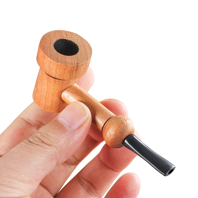 Drvena lula s oblikom čekića, prohodni kanal promjera 2 mm, moderan minimalistički dizajn