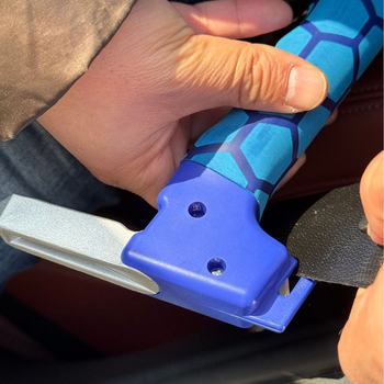 Automobilski 3-u-1 alat za nuždu: čekić za razbijanje stakla, dodatak naslona za ruku, Lin ting, materijal ABS aluminijska legura, težina 0,18 kg