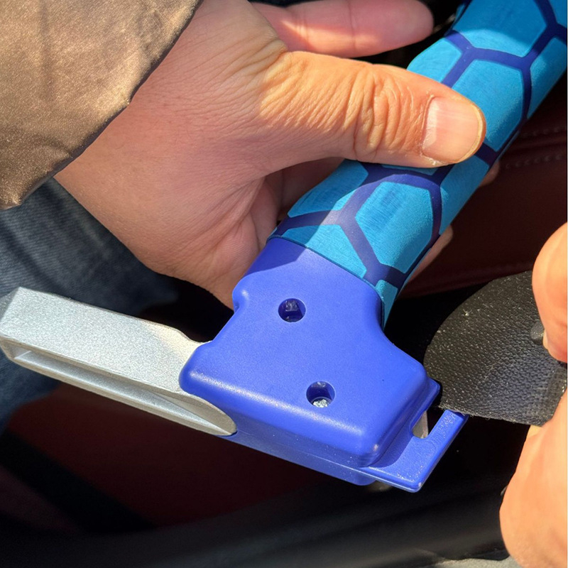 Automobilski 3-u-1 alat za nuždu: čekić za razbijanje stakla, dodatak naslona za ruku, Lin ting, materijal ABS aluminijska legura, težina 0,18 kg