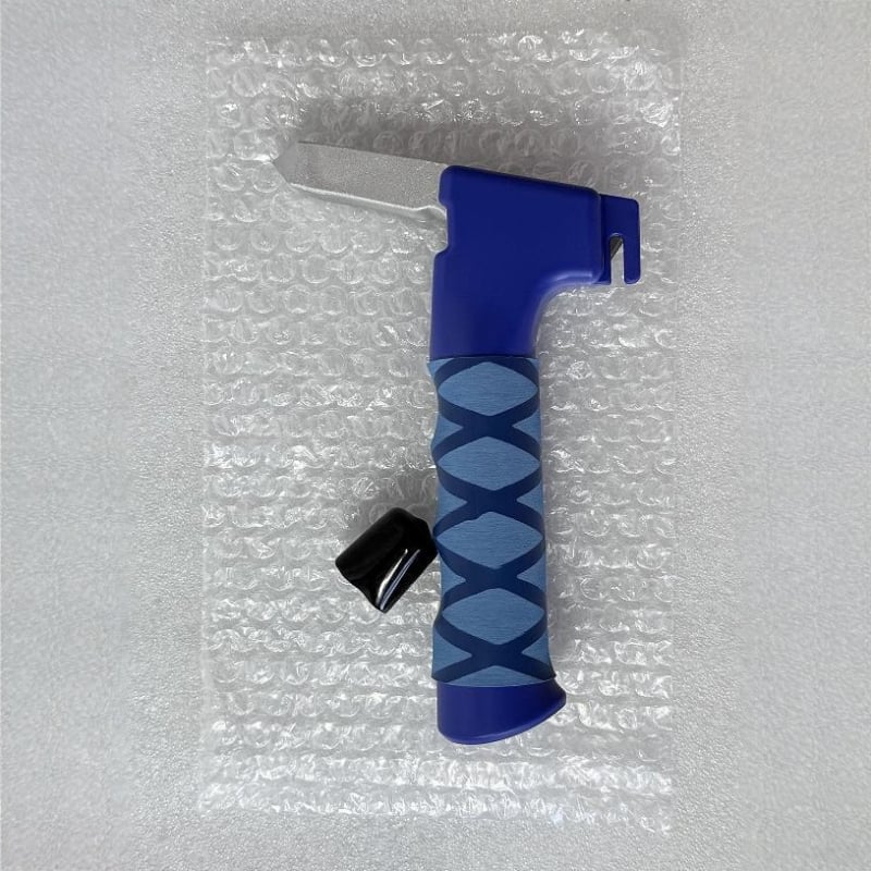 Automobilski 3-u-1 alat za nuždu: čekić za razbijanje stakla, dodatak naslona za ruku, Lin ting, materijal ABS aluminijska legura, težina 0,18 kg