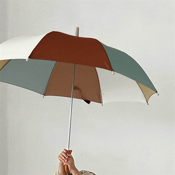 Παιδική ομπρέλα με 8 μεταλλικά σκέλη, λαβή και ράχη από σίδηρο, πολυεστερικό ύφασμα 170T, χειροκίνητο άνοιγμα/κλείσιμο, ελαφριά με cartoon σχέδιο