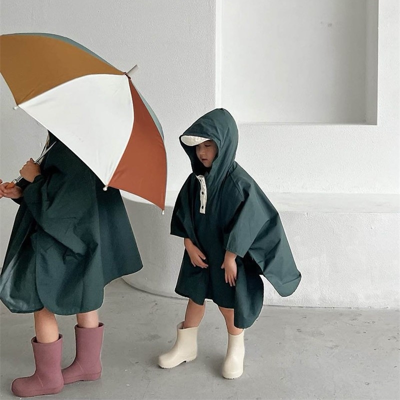 Παιδική ομπρέλα με 8 μεταλλικά σκέλη, λαβή και ράχη από σίδηρο, πολυεστερικό ύφασμα 170T, χειροκίνητο άνοιγμα/κλείσιμο, ελαφριά με cartoon σχέδιο