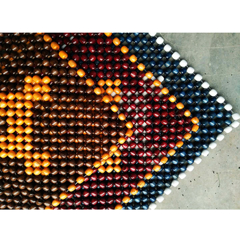 Μασάζ μαξιλαράκι με ξύλινες χάντρες για αυτοκίνητο και φορτηγό — μονολιθικό, Linnuo