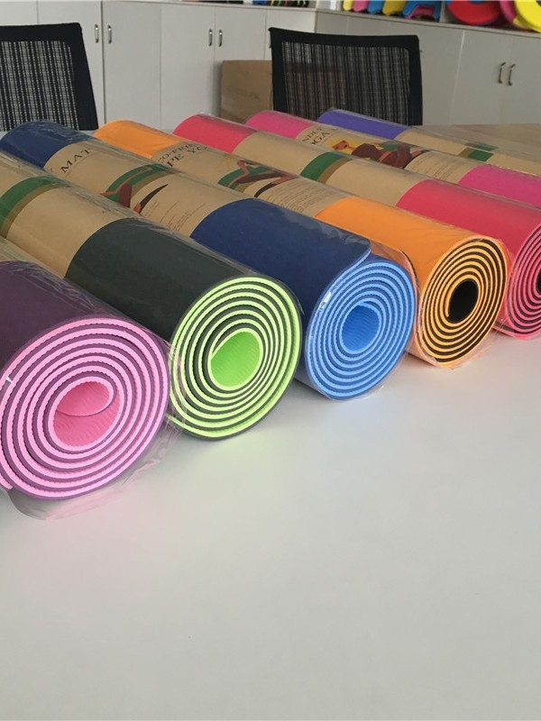 Hongzhou joga prostirka, materijal TPE, debljina 6 mm, težina 700–1200 g, uzorak: jednobojan
