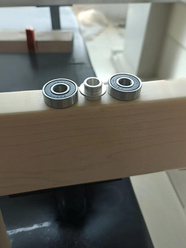 Αξεσουάρ πιλάτες με τροχό για κρεβάτι – Amiduo, Πολυμερές, Υψηλή Ελαστικότητα, Ultra Silent