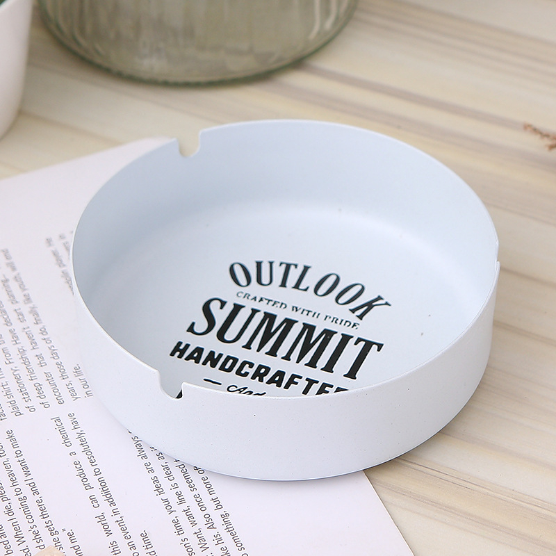 Fém hamutartó nordic ipari stílusban, letisztult dizájn tároló funkcióval és nyomtatott logóval