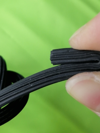 Üreges gumiból készült tömítőszalag szúnyoghálóhoz, 4–6 mm, nyomógörgővel