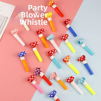 Plastová píšťalka z papierového draka na oslavy a športové podujatia – bodkovaný dizajn, polosériová a polos manuálna výroba, rekvizita ako darček