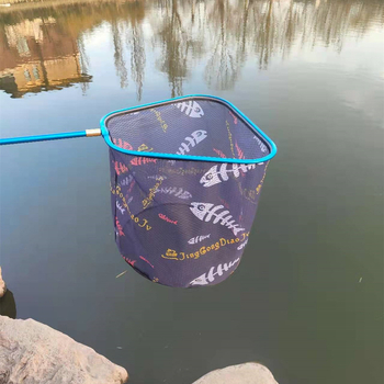 Alumíniumötvözetből készült horgász hálófej teleszkópos beállítással; teherbírás 5 kg; mélység 45 cm