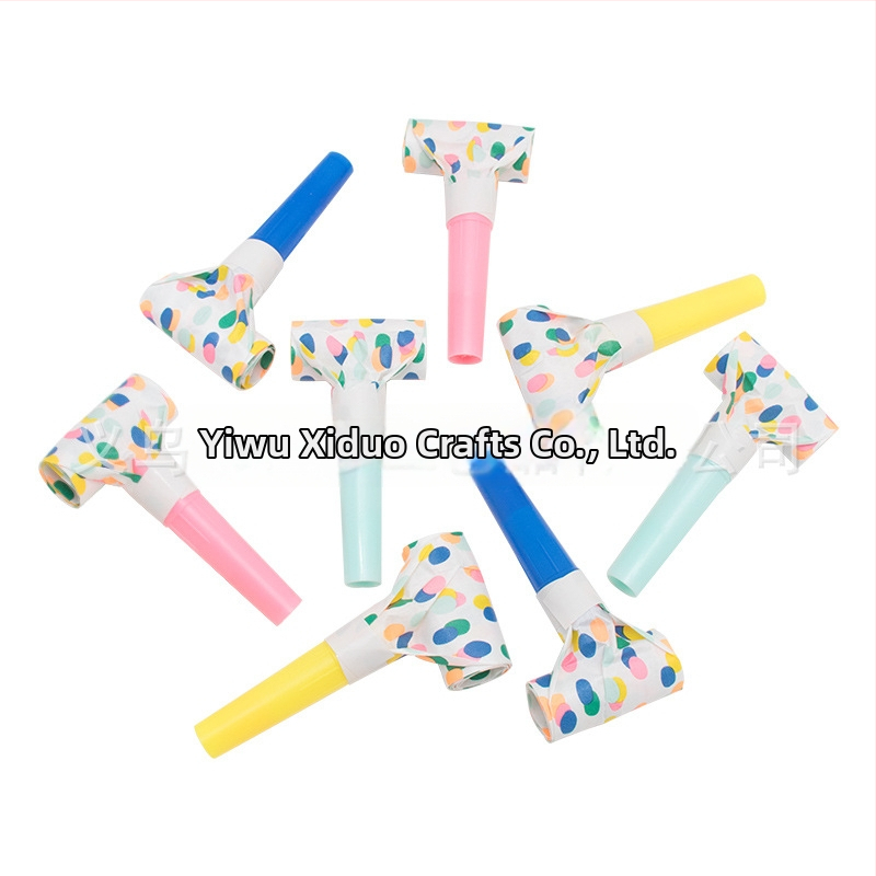 Papierový roh rekvizita na oslavu — bez loga, bez personalizácie