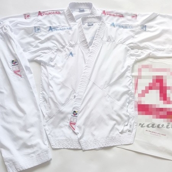Karate trenirna uniforma za djecu i odrasle — poliester smjesa (85%), podstava od pamukove smjese (90%), porijeklo Shandong