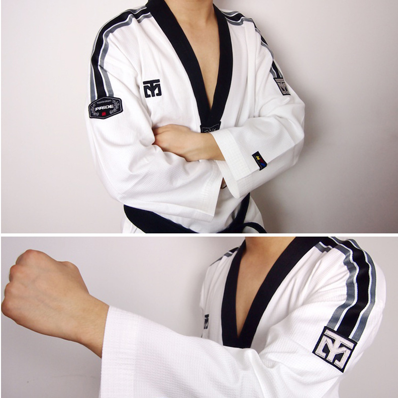 MOOTO Taekwondo edzőruha, klórtartalmú szálak, bemutatókhoz