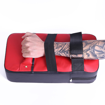 Taekwondo és Sanda edző célpont - ívelt légáteresztő pajzs ütésedzéshez (Ívelt légáteresztő pajzs; Taekwondo és Sanda; Függőleges stílus; Fitnesz eszközök)