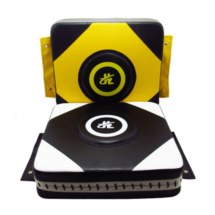 Boxerska vreća za zid – viseći tip, PU materijal, težina 0,55 kg, model 26
