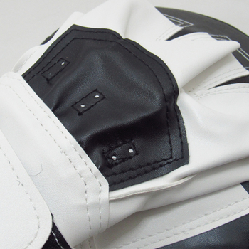 Sanda Hand Target - PU anyag, 0,2 kg, vastagodott ívelt modell