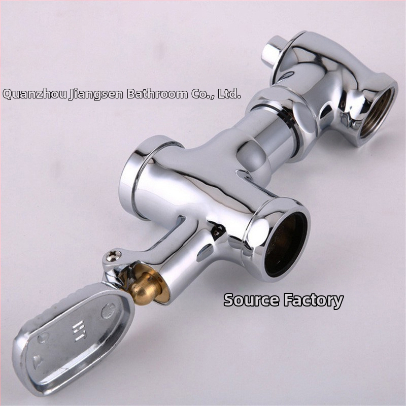 Meďová horizontálna pedálová splachovacia armatúra pre klozet typu gúľanie, model SY-8050; telo z meďe; tlak 1,2 MPa; čas spláchnutia 3–4 s; výstupný priemer 1 palec