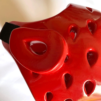 Защитно шлемче за глава с NBR пяна, универсално за Таекуондо, Санда и Карате; ушна защита; антиударен дизайн.