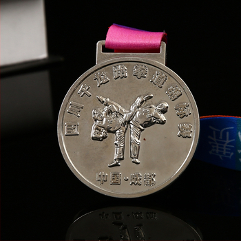 Μεταλλικό μετάλλιο για μαραθώνιο και ταεκβοντό – Προσαρμοσμένο, Ηλεκτροπλατιωμένη επίστρωση, Μοντέρνο στυλ, Χρήση σε γραφείο