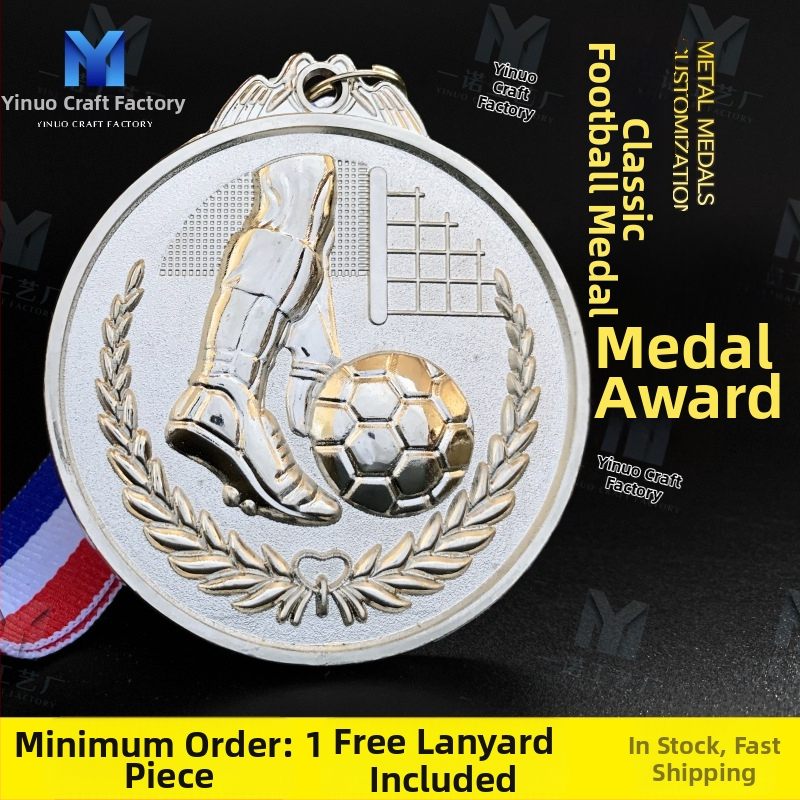 Futbalová medaila zo zinkovej zliatiny so svojím dizajnom, tlačené logo, čistá hmotnosť 60 g, zlatý povlak na kartičke