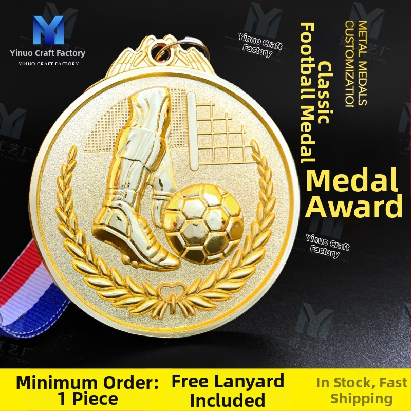 Futbalová medaila zo zinkovej zliatiny so svojím dizajnom, tlačené logo, čistá hmotnosť 60 g, zlatý povlak na kartičke