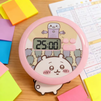 Chiikawa studentski timer za učenje s elektroničkim pogonom, LCD zaslon, plastično kućište, baterijsko napajanje, magnetsko postavljanje