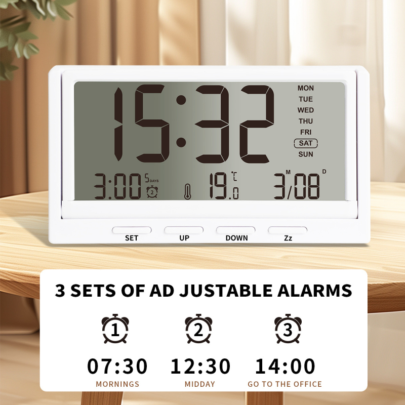 Stolni sat s LED numeričkim prikazom i alarmom; baterijsko napajanje, elektronički mehanizam; plastično kućište, brojčanik od organskog stakla; crtani stil.