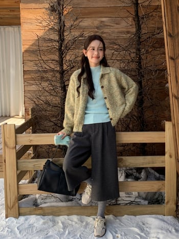 Γυναικεῖος cardigan από μίγμα μαλλιού, χνουδωτή υφή, γιακά τύπου πέτο, κούμπωμα με ένα κουμπί