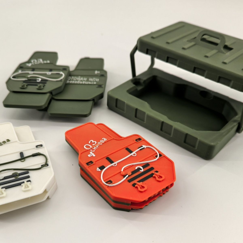 Set magnetskih figura s transformacijom — Delta Shield i Dog Shield dizajni, šest ručno izrađenih kolekcionarskih figurica.