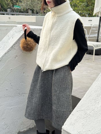 Gyapjúkeverékből készült mellény álló gallérral és cipzárral, bő szabású, japán-koreai lazább stílus