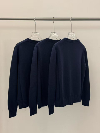 Βαμβακερό ζακάρ πουλόβερ με μοτίβο αρκούδας κινουμένων σχεδίων, κουκούλα, στρογγυλός λαιμός (Βαμβάκι, Ζακάρ, Αρκούδα Κινούμενων Σχεδίων, Κουκούλα, Στρογγυλός Λαιμός)