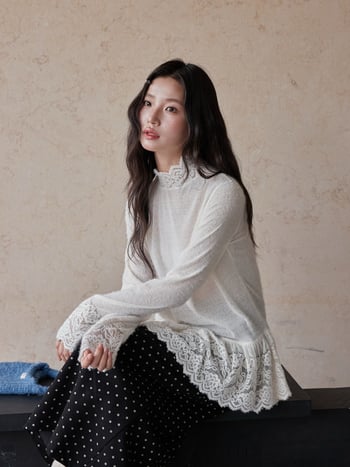 Γυναικείος πλεκτός πουλόβερ με ψηλό λαιμό, νάιλον, μοτίβο αστικό τοπίο, μακριά μανίκια, μεσαίο μήκος, χειμώνας 2025