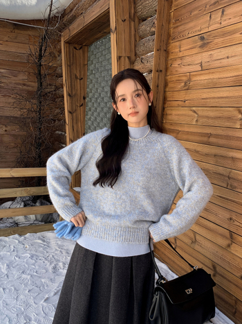 Πουλόβερ με κουκούλα από συνθετικό μαλλί — στρογγυλός λαιμός, μακριά μανίκια, μεσαίο πάχος, Χειμώνας 2025, Κορεατικό casual στυλ