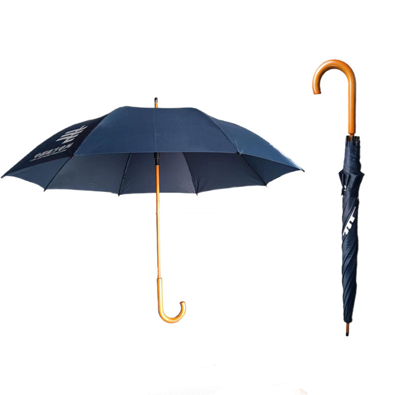 Golf esernyő ívelt tömör fa nyéllel és fa tengellyel, 8 rostos bordázat váz, ütésálló vászon fedél, UPF >50, testreszabás elérhető