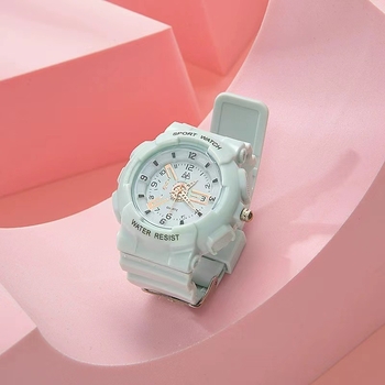 Independent sportos elektronikus óra analóg mutató kijelzővel, kvarc mechanizmus modell 377, szilikon szíj, műanyag tokozás