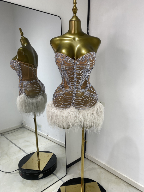 Pánt nélküli mesh ruhadarab kövekkel és bojtokkal – női SWTAO, 2025 ősz, korosztály 25–29, Sexy Hot Girl stílus