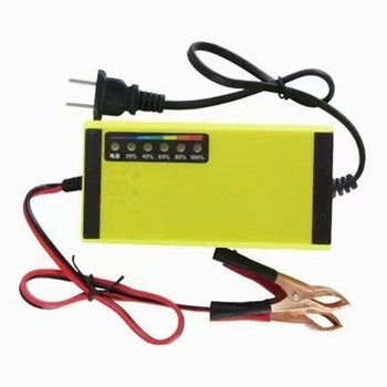 12V punjač baterija za motocikle i automobile – izlaz 2A, ulaz 110–220V, 1 priključak, vrijeme punjenja 8h