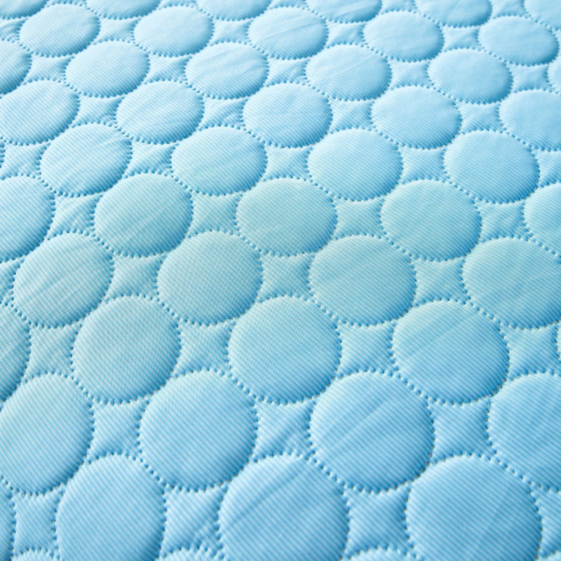 Chladna podloga za kućne ljubimce (psi i mačke) | Materijal Ice silk | Brend Little Young Man | Pogodno za kauč, automobil i krevet