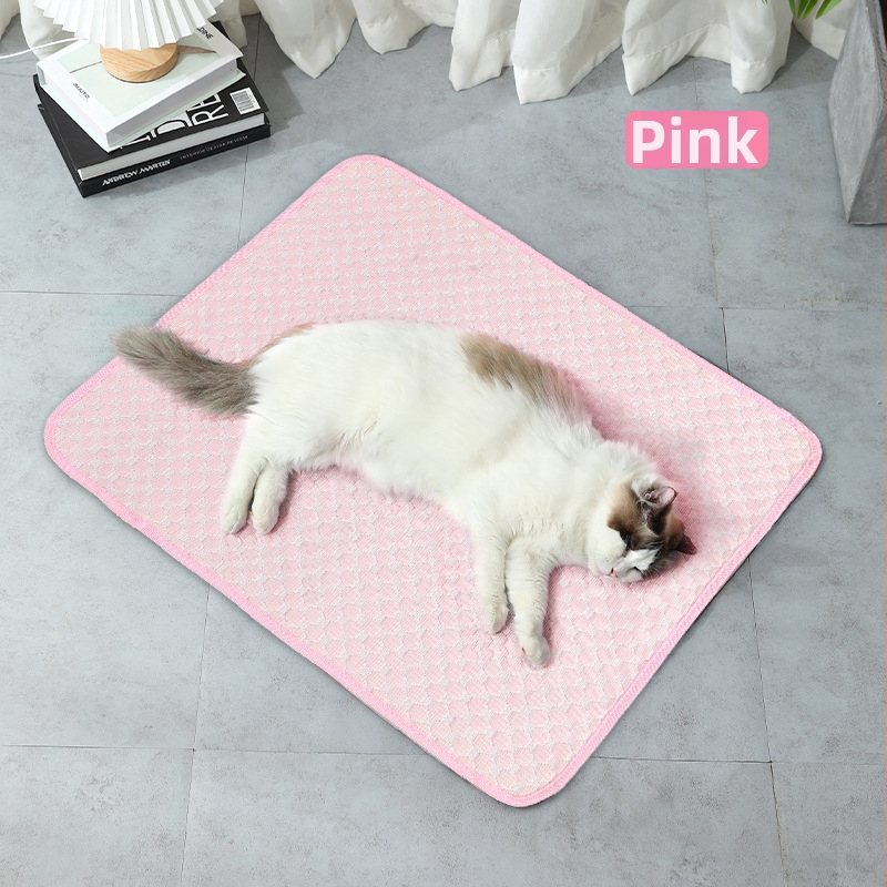 Охлаждащ мат за котки — плат, подложка за сядане, гнездо/клетка за домашни любимци (Материал: плат; Категория: подложка за сядане; Подходящ за: котки; Категория на продукта: гнездо/клетка за домашни любимци; Бранд: директна продажба)