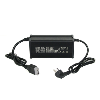 Punjač za četverokotačko električno vozilo, kompatibilan s olovno-kiselinskim i litijskim baterijama, brzo punjenje, 25.2V 30A, ulaz 180–240V