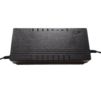 Punjač za litijsku bateriju za električna vozila – LD-001, Radium Wind; ulaz 100-240V AC, izlaz 54.6V 3A DC, FCC certificirano