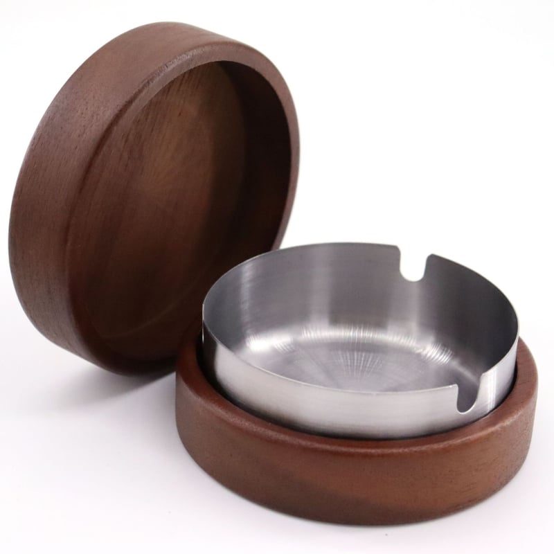 Pepeljara od masivnog drveta s magnetskim poklopcem, moderan minimalistički stil, lagani luksuz; Porijeklo: Guangdong; Pakiranje: 100 kom; Ispis logotipa: Da