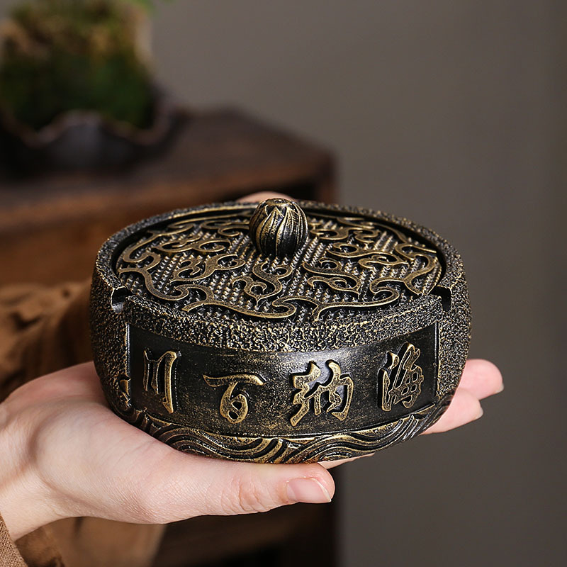 Pepeljara s poklopcem, smola, dimenzije 11,9 × 6,3 cm, kineski retro stil, višenamjenski