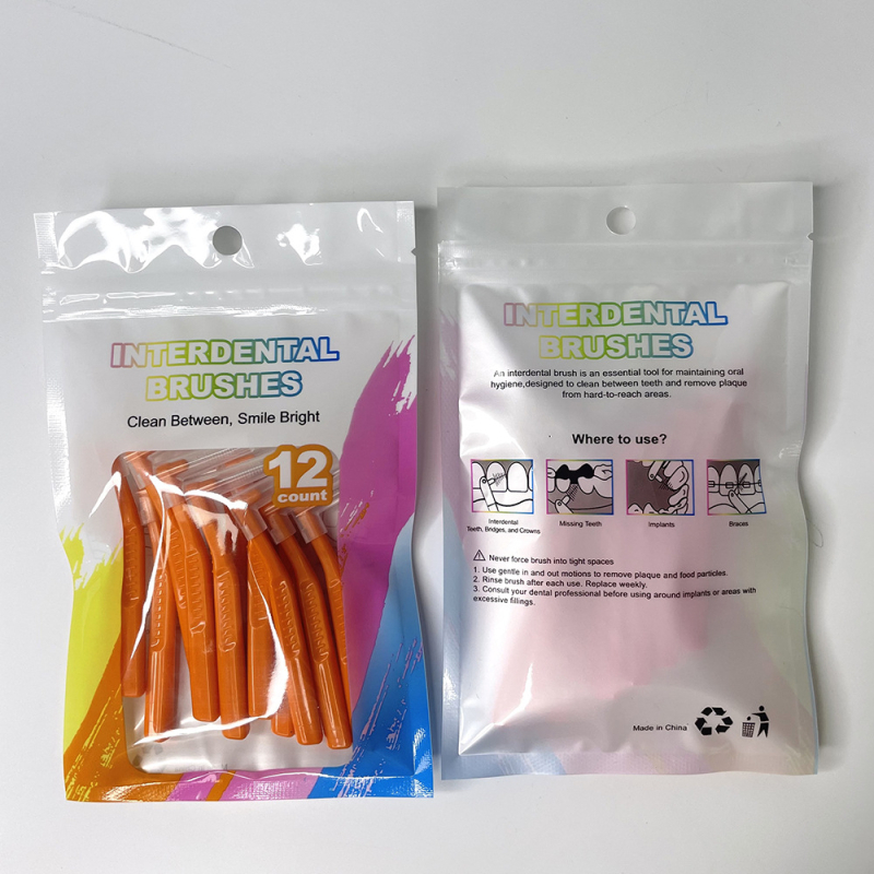 L-tvarovaný interdentálny štetec, jednorazový, balenie 12, model LBD03, pre dospelých