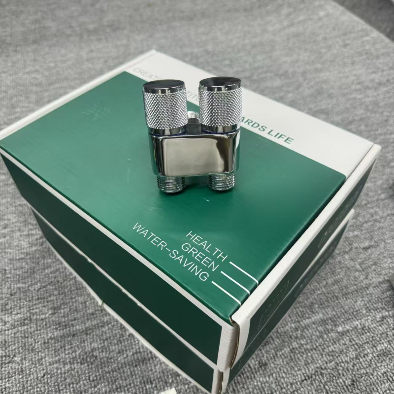 Set pištolja za tuširanje na toaletu — nehrđajući čelik, ugradnja u zid, tlak 1 MPa, unutarnji promjer 20 mm, za toaletu, kupaonicu i balkon