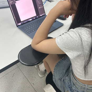 Μαξιλαράκι καρπού για επιτραπέζιο PC — Περιστρεφόμενη βάση χεριού, αντιολισθητική επιφάνεια