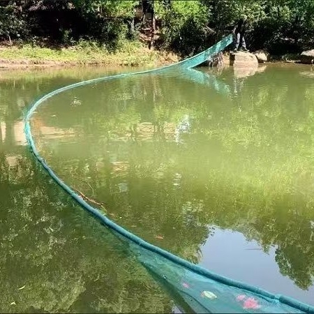 Mreža za čišćenje površine rijeke od otpada, lišća, plutajućih predmeta, algi, mahovine i žabnjaka