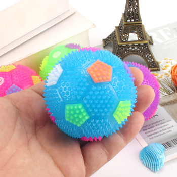 LED λαμπερή μπάλα από βινύλιο με σφυρίχτρα, φωτεινή στο σκοτάδι, κατάλληλη για ηλικίες 15–35 ετών, 3C: παιχνίδια άνω των 14 ετών