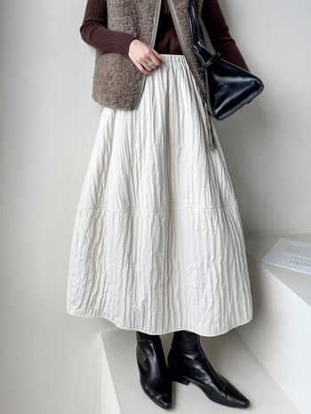 Puhasta duga suknja s visokim strukom, minimalističko-retro stil (poliesterska tkanina; bojenje; jesen 2025; japansko-korejski stil za slobodno vrijeme; mikroelastičnost)