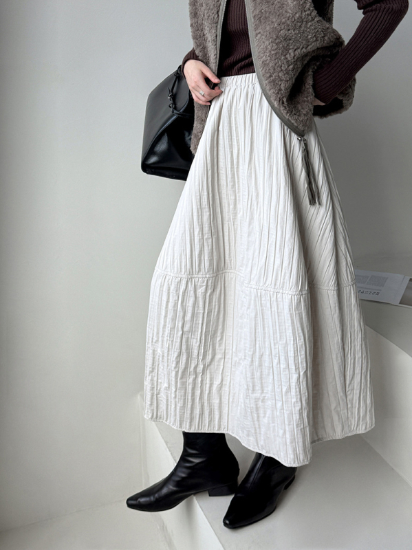 Puhasta duga suknja s visokim strukom, minimalističko-retro stil (poliesterska tkanina; bojenje; jesen 2025; japansko-korejski stil za slobodno vrijeme; mikroelastičnost)